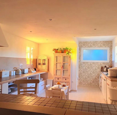 5 Bedroom Semi-Detached House in Sotogrande - Image 3