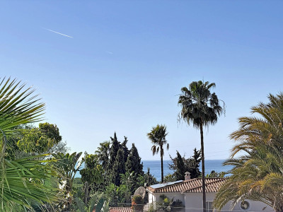 5 Bedroom Detached Villa in Nagüeles - Image 2