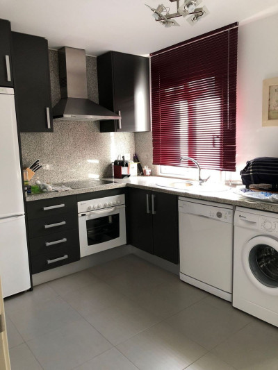 2 Bedroom Middle Floor Apartment in Valle Romano - Image 3