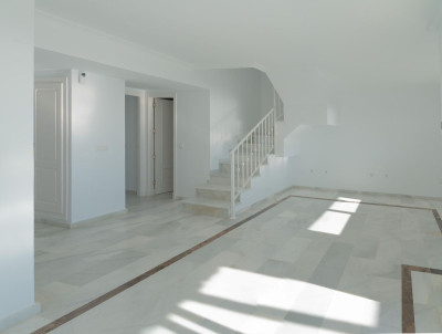 4 Bedroom Penthouse Duplex in Casares - Image 4