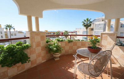 4 Bedroom Middle Floor Apartment in Arroyo de la Miel