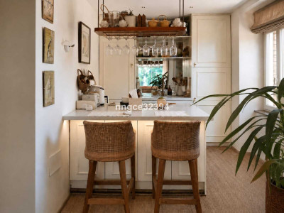1 Bedroom Top Floor Apartment in The Golden Mile - Image 3