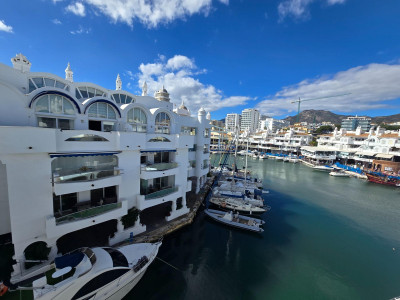 2 Bedroom Middle Floor Apartment in Benalmadena - Image 1