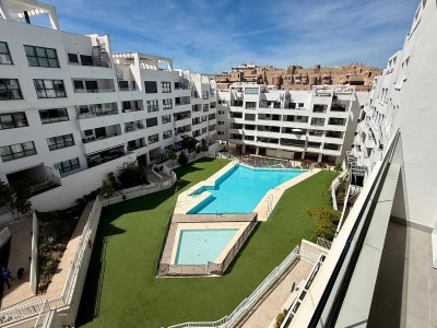 2 Bedroom Middle Floor Apartment in Estepona