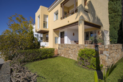 3 Bedroom Detached Villa in Benahavís - Image 1