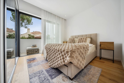 6 Bedroom Detached Villa in Marbesa - Image 3