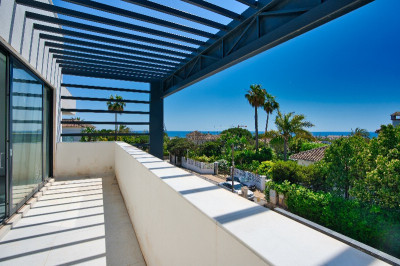 6 Bedroom Detached Villa in Marbesa - Image 5