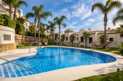 3 Bedroom Townhouse in Estepona - Image 1