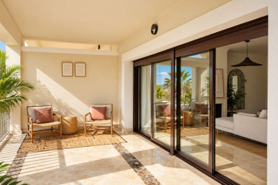 3 Bedroom Townhouse in Estepona - Image 5