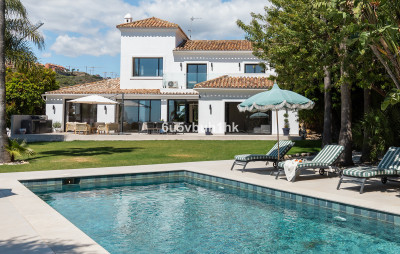 6 Bedroom Detached Villa in Benahavís - Image 2