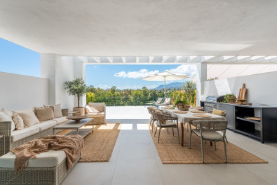 4 Bedroom Semi-Detached House in San Pedro de Alcántara - Image 3