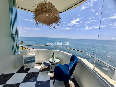 1 Bedroom Middle Floor Apartment in Calahonda - Image 1