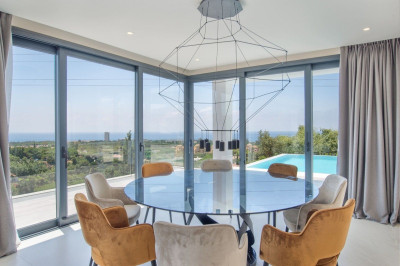 7 Bedroom Detached Villa in Elviria - Image 4