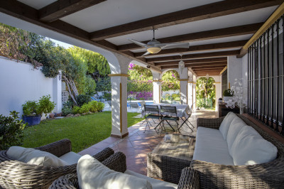 4 Bedroom Detached Villa in Guadalmina Alta - Image 3