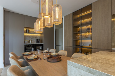 3 Bedroom Middle Floor Apartment in The Golden Mile - Image 5