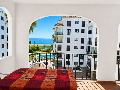 1 Bedroom Middle Floor Apartment in La Duquesa