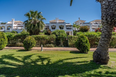 3 Bedroom Semi-Detached House in Selwo