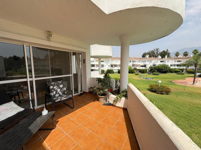 2 Bedroom Middle Floor Apartment in Mijas Golf - Image 5