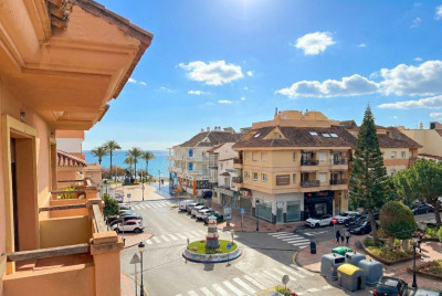 4 Bedroom Middle Floor Apartment in San Luis de Sabinillas - Image 1
