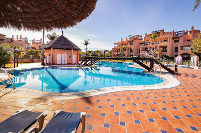 4 Bedroom Middle Floor Apartment in Hacienda del Sol