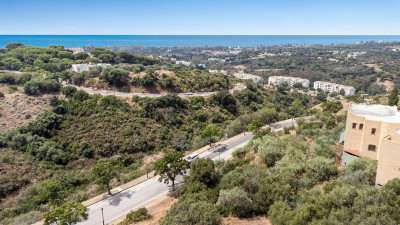 Residential Plot in Elviria - Image 1