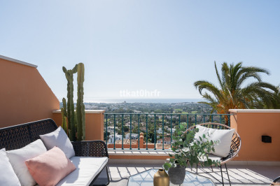 3 Bedroom Penthouse Duplex in Nueva Andalucía - Image 1