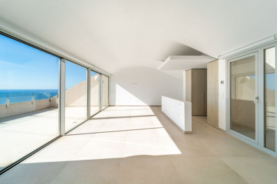 4 Bedroom Penthouse Duplex in Benalmadena Pueblo - Image 5
