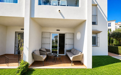 3 Bedroom Ground Floor Apartment in La Duquesa - Image 3