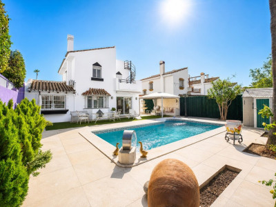 4 Bedroom Detached Villa in Atalaya - Image 1