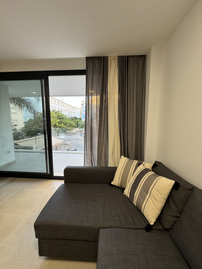 2 Bedroom Middle Floor Apartment in Estepona - Image 5