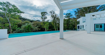 5 Bedroom Detached Villa in Sotogrande - Image 4