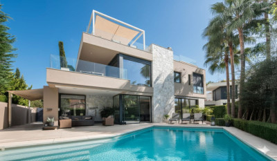 5 Bedroom Detached Villa in The Golden Mile - Image 1