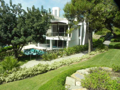 4 Bedroom Semi-Detached House in Sierra Blanca - Image 1