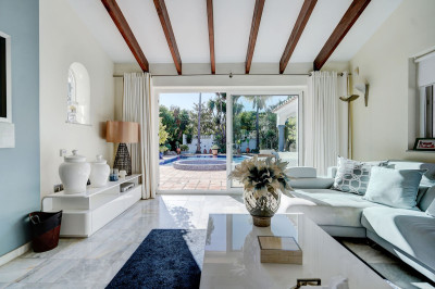 3 Bedroom Detached Villa in Calahonda - Image 5