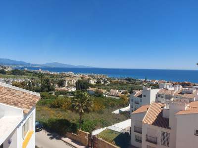 2 Bedroom Penthouse in La Duquesa - Image 1