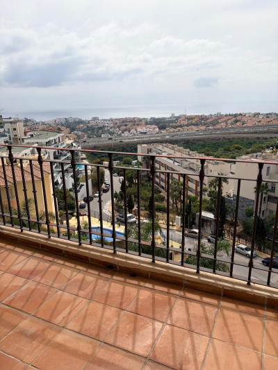 2 Bedroom Middle Floor Apartment in Mijas - Image 3