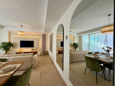 2 Bedroom Middle Floor Apartment in Cancelada - Image 5