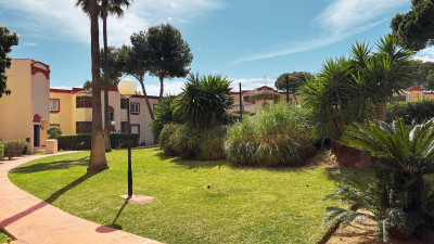 2 Bedroom Middle Floor Apartment in Riviera del Sol