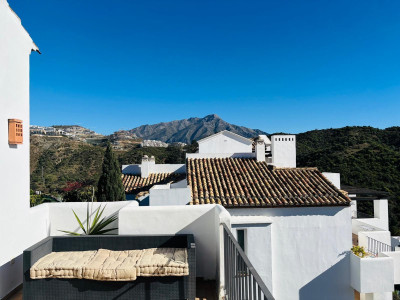 3 Bedroom Penthouse in La Quinta - Image 5