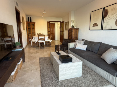 3 Bedroom Middle Floor Apartment in Marbella - Image 5