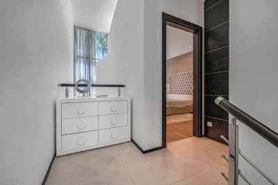 2 Bedroom Townhouse in Sierra Blanca - Image 5