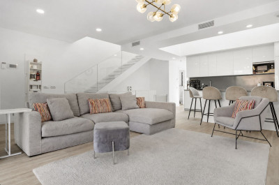 4 Bedroom Townhouse in Estepona - Image 1