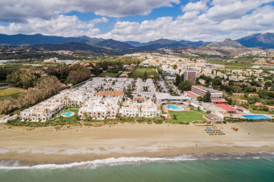 2 Bedroom Townhouse in Estepona - Image 1