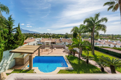 3 Bedroom Detached Villa in Estepona - Image 2