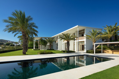 6 Bedroom Detached Villa in Casares - Image 5