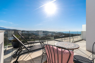 3 Bedroom Middle Floor Apartment in La Cala - Image 1