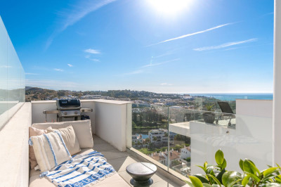 3 Bedroom Middle Floor Apartment in La Cala - Image 4