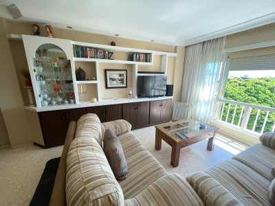 3 Bedroom Top Floor Apartment in Estepona - Image 5