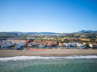 4 Bedroom Semi-Detached House in Casares Playa - Image 1