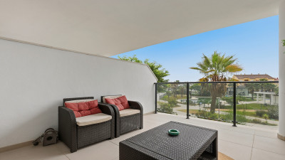 2 Bedroom Middle Floor Apartment in Manilva - Image 3